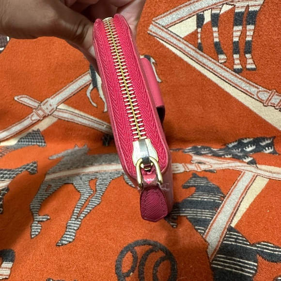 PRADA ❤️🌟BOW LEATHER WALLET ⭐️ - Picture 3 of 8